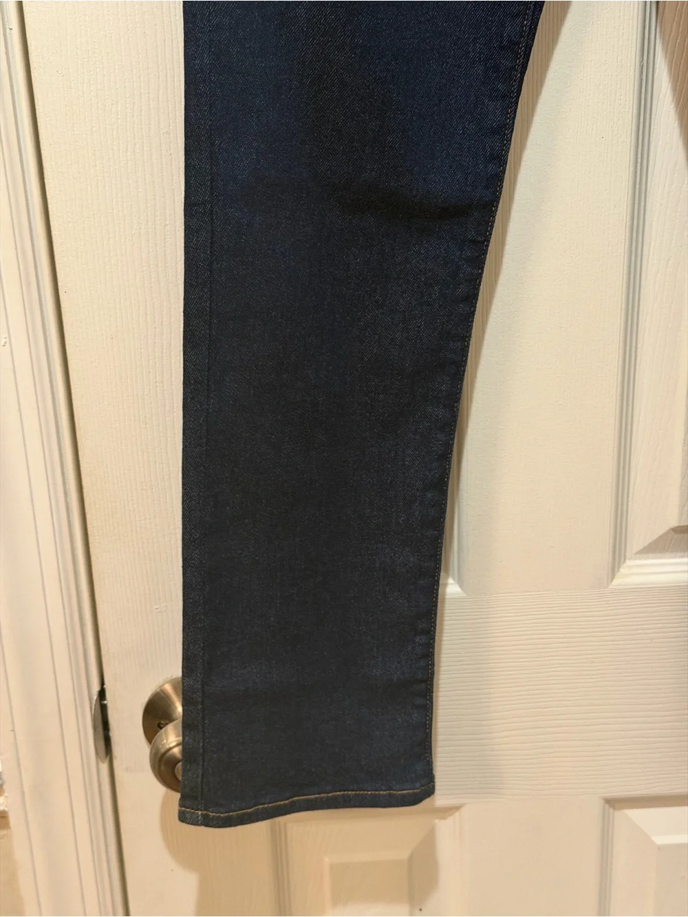 NWT Levi's Women's Slim Straight Jeans in Dark Indigo